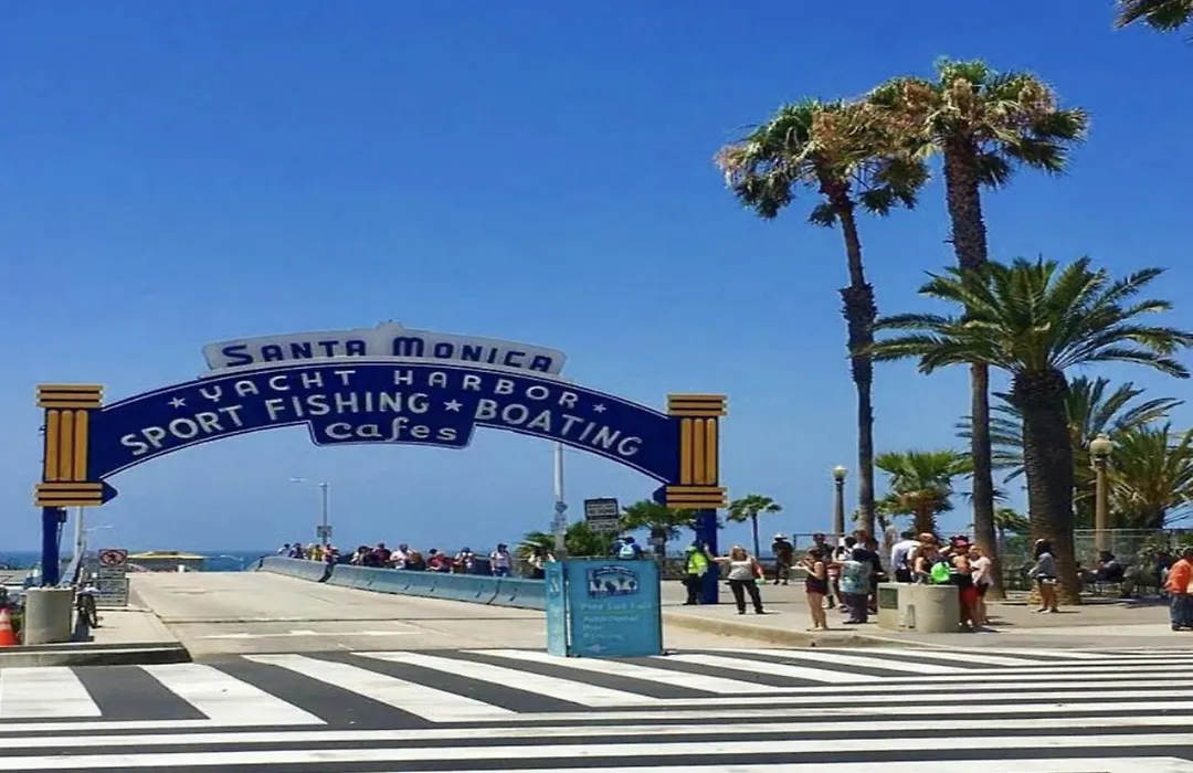 Beachside Apartment L Free Parking!-1